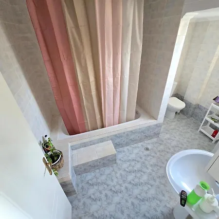 Esperides أغيا ترياس