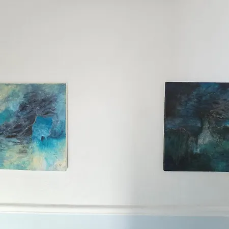 Esperides * أغيا ترياس